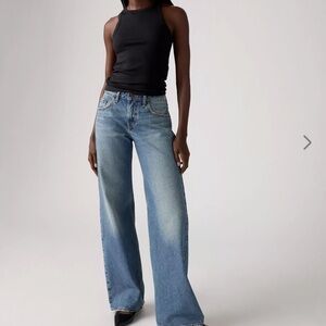 Levi’s Low Loose Jeans